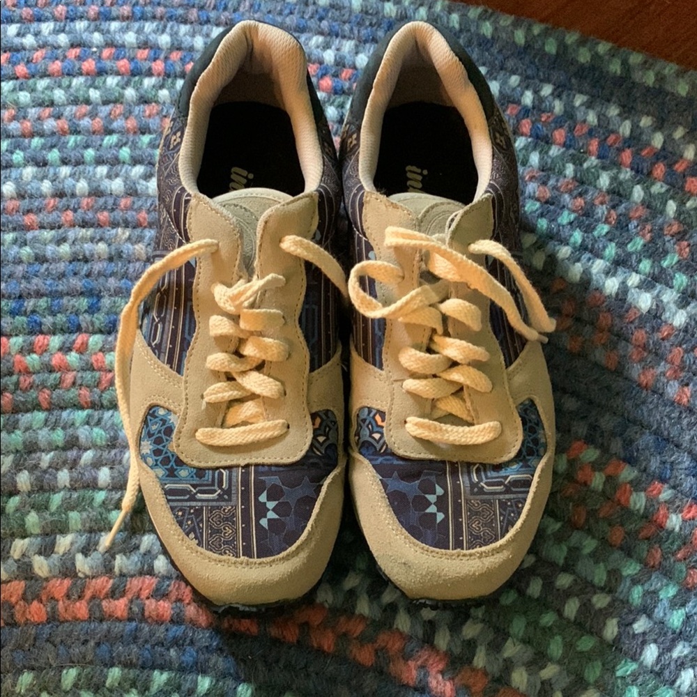 Inkkas Blue and Cream Casual Sneakers
